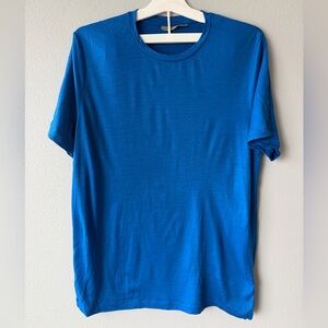 Icebreaker blue lightweight 100% wool base layer short sleeve shirt Men’s sz L